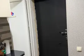 ქირავდება ბინა დღიურად, 2 ოთახიანი, ძველი აშენებული, თბილისი, საბურთალო