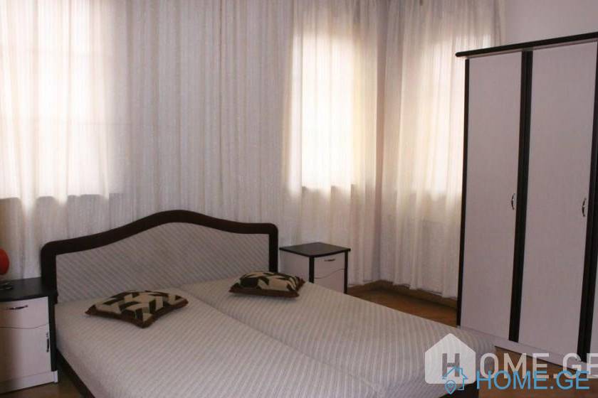 For Rent, Mtatsminda