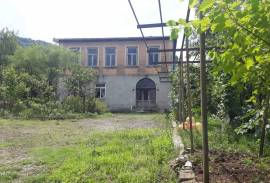 House For Sale, 10 Room, Tkibuli 