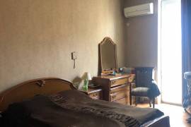 Apartment for sale, Old building, saburtalo