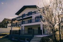 Продается Дом, 10 Kомнатная, Тбилиси, Старий Тбилиси