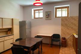 House For Rent, Manglisi