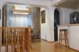 Apartment for sale, 3 Room, Old building, Tbilisi, Districts of Vazha-Pshavela