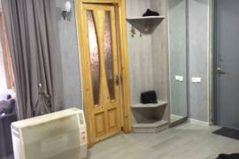 Продается квартира, 3 Kомнатная, Старое здание, Тбилиси, vake