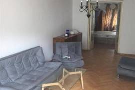 ქირავდება ბინა, 2 ოთახიანი, ძველი აშენებული, თბილისი, საბურთალო