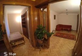 ქირავდება ბინა, 3 ოთახიანი, ძველი აშენებული, თბილისი, საბურთალო