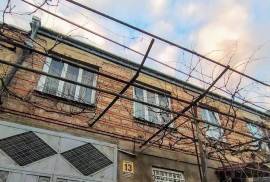 იყიდება სახლი, 7 ოთახიანი, გორი, გორი