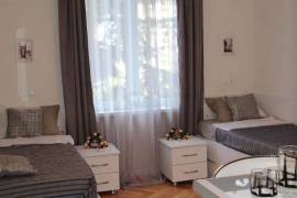 Аренда квартир посуточно, 1 Kомнатная, Старое здание, Тбилиси, saburtalo