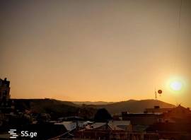 იყიდება ბინა, 4 ოთახიანი, ძველი აშენებული, თბილისი