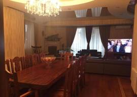 Apartment for sale, 5 Room, Old building, Tbilisi, Mukhiani