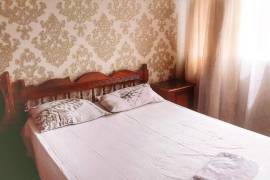 Daily Apartment Rent, 4 Room, Old building, Batumi, Tchaobi