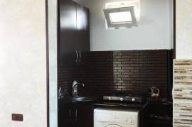 Daily Apartment Rent, 4 Room, Old building, Batumi, Tchaobi