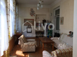 Продается квартира, 4 Kомнатная, Старое здание, Тбилиси, Вера