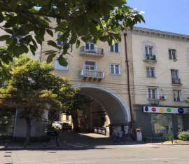 Продается квартира, 4 Kомнатная, Старое здание, Тбилиси, Вера