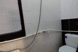 ქირავდება ბინა, ძველი აშენებული, სოლოლაკი