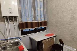 ქირავდება ბინა, ძველი აშენებული, სოლოლაკი