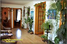 Продается квартира, 5 Kомнатная, Старое здание, Тбилиси, Чугурети