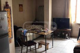 Apartment for sale, Old building, Krtsanisi