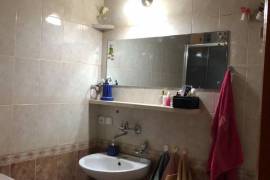 Продается квартира, 7 Kомнатная, Старое здание, Тбилиси, saburtalo