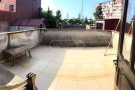 Apartment for sale, 4 Room, Old building, Batumi
