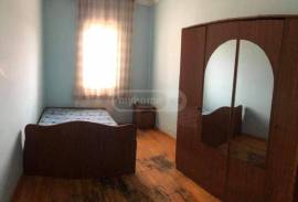 Apartment for sale, 4 Room, Old building, Batumi