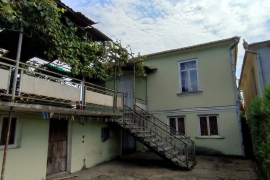 იყიდება სახლი, 7 ოთახიანი, ზუგდიდი, ზუგდიდი