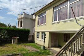 იყიდება სახლი, 7 ოთახიანი, ზუგდიდი, ზუგდიდი