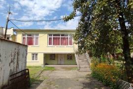 იყიდება სახლი, 7 ოთახიანი, ზუგდიდი, ზუგდიდი