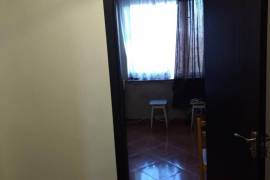Продается квартира, 5 Kомнатная, Старое здание, Тбилиси, Варкетили