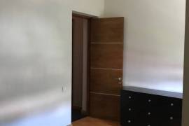 იყიდება ბინა, 4 ოთახიანი, ძველი აშენებული, ბათუმი