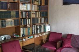 For Rent, 2 Room, Old building, Tbilisi, vake