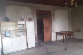 House For Sale, Tsnori