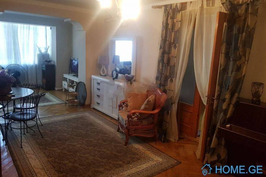 Apartment for sale, 5 Room, Old building, Tbilisi, saburtalo