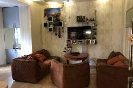 Продается квартира, 5 Kомнатная, Старое здание, Тбилиси, Чугурети