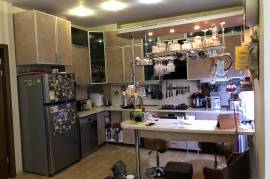 Продается квартира, 5 Kомнатная, Старое здание, Тбилиси, Чугурети