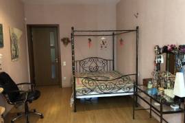 Продается квартира, 5 Kомнатная, Старое здание, Тбилиси, Чугурети
