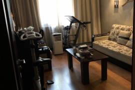 Продается квартира, 5 Kомнатная, Старое здание, Тбилиси, Чугурети