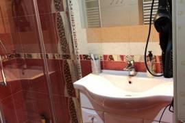 Продается квартира, 5 Kомнатная, Старое здание, Тбилиси, Чугурети
