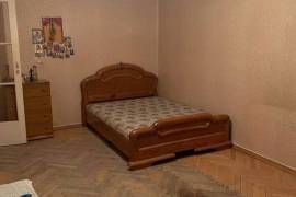 Продается квартира, 1 Kомнатная, Старое здание, Тбилиси, saburtalo