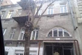 იყიდება ბინა, 4 ოთახიანი, ძველი აშენებული, თბილისი, ჩუღურეთი