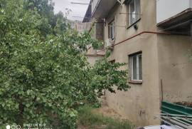 Продается квартира, 3 Kомнатная, Старое здание, Тбилиси, Мухиани