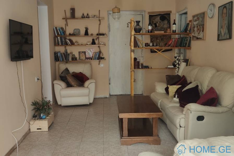 Продается квартира, 3 Kомнатная, Старое здание, Тбилиси, Мухиани