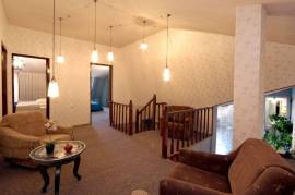 For Rent, 6 Room, Old building, Tbilisi, Krtsanisi