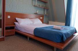 For Rent, 6 Room, Old building, Tbilisi, Krtsanisi