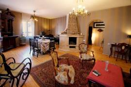 For Rent, 6 Room, Old building, Tbilisi, Krtsanisi