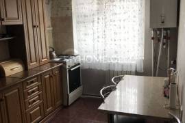იყიდება ბინა, 3 ოთახიანი, ძველი აშენებული, თბილისი, სამგორი