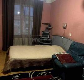 Продается квартира, 4 Kомнатная, Старое здание, Тбилиси, Дидубе