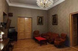 Аренда, 4 Kомнатная, Старое здание, Тбилиси, Крцаниси