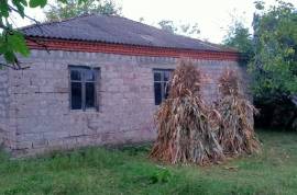 House For Sale, Tskhratsqaro 