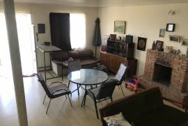 House For Sale, Betania